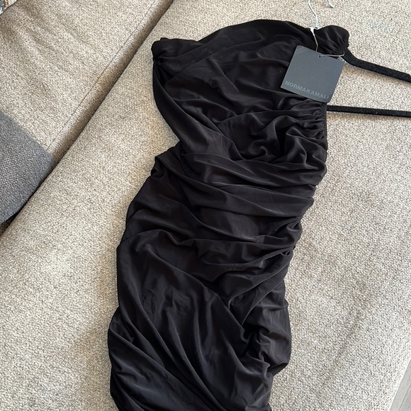 Norma Kamali DIANA DRESS black one shoulder - Picture 13 of 16